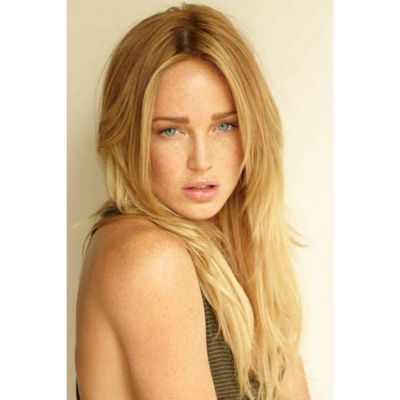 Caity Lotz Poster 24Inx36In Art Poster 24x36 Unframed, Age: Adults, Rectangle Best Posters