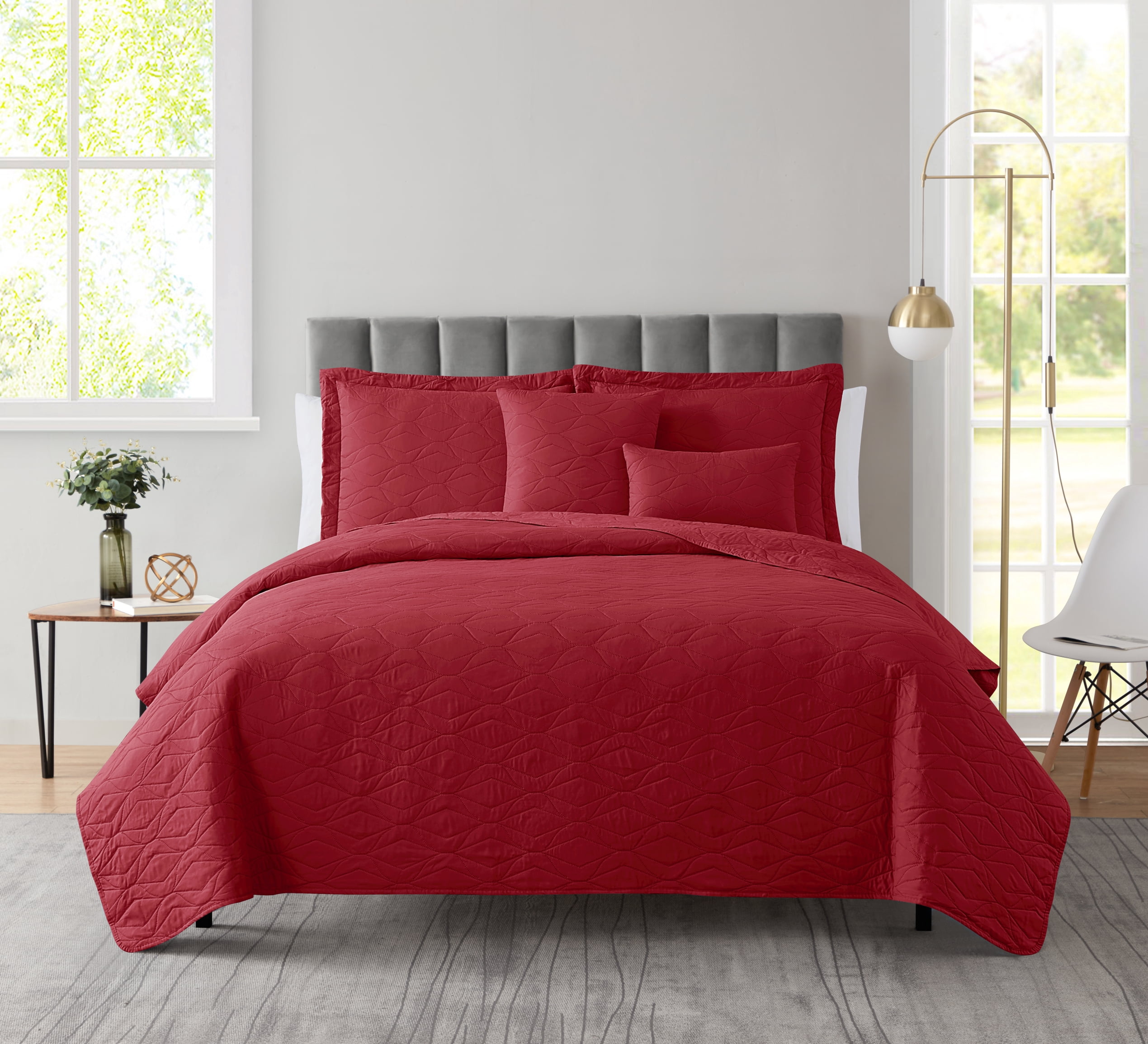 Nestl 4 Piece Quilt Set Twin with Pillow Shams and Euro Shams, Soft Microfiber Lightweight Bedspread Coverlet, Modern Style Ellipse Weave Bed Cover, Burgundy