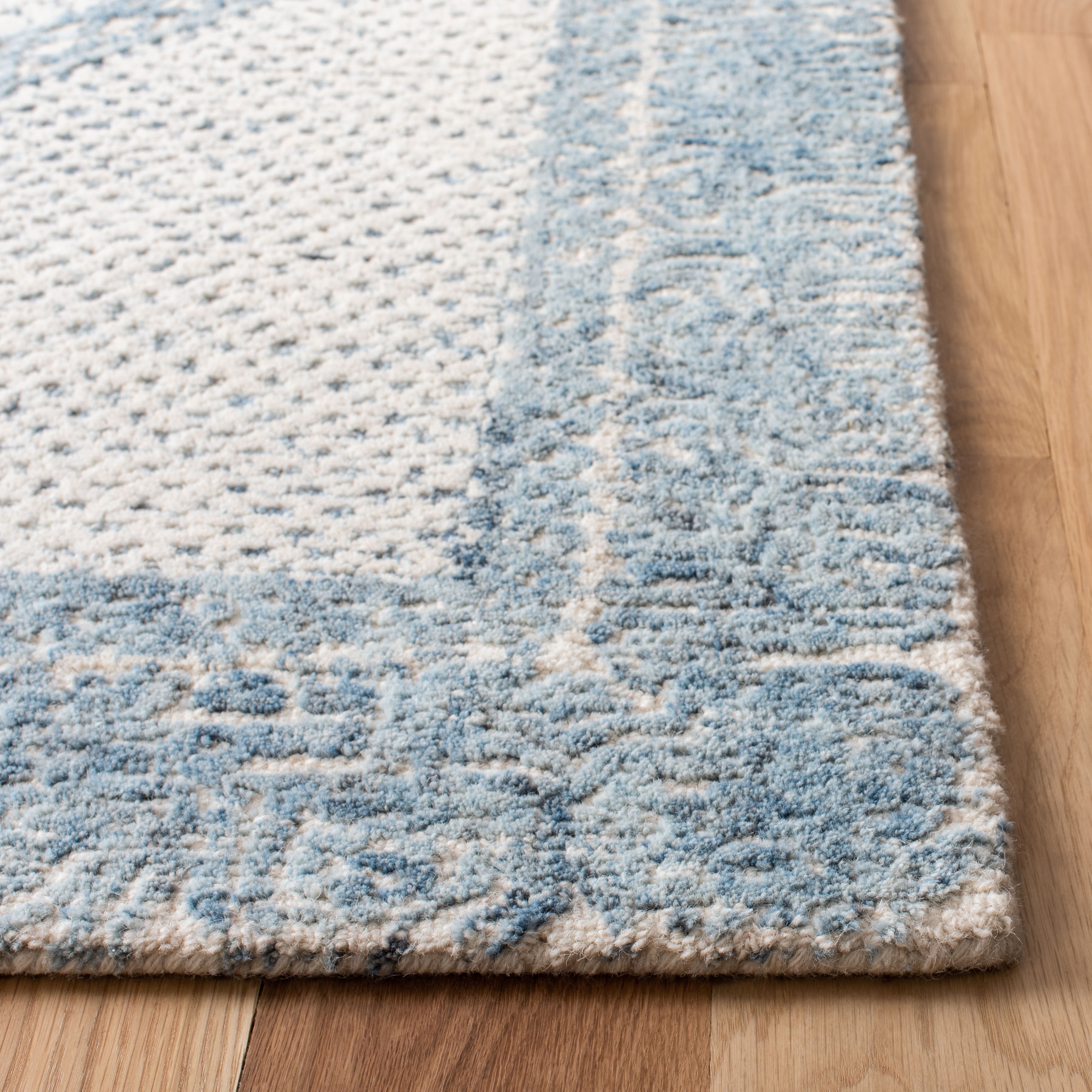 SAFAVIEH Abstract Grosvenor Geometric Wool Area Rug, Ivory/Blue, 6' x 6' Square