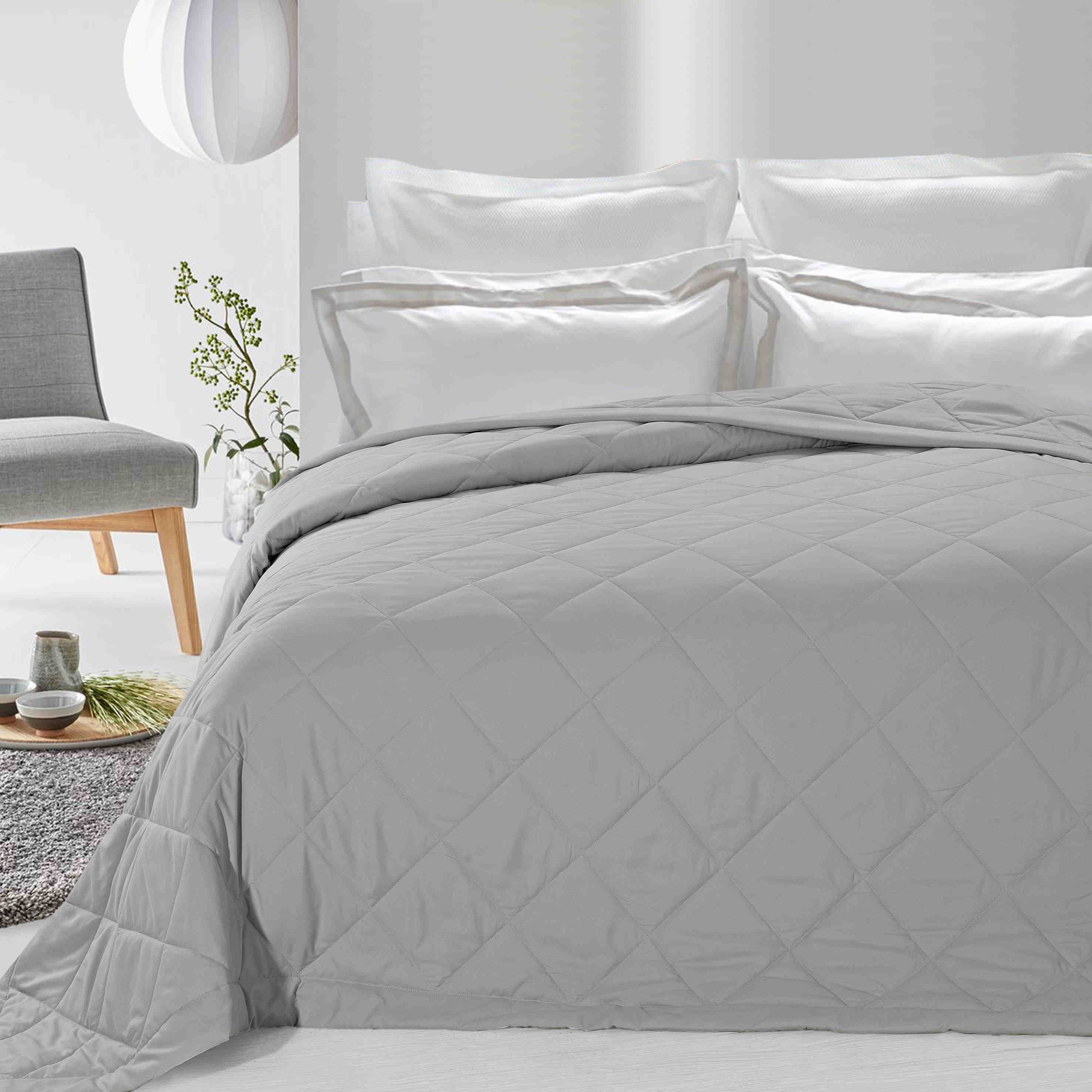 Never Down Alternative Down Blanket Light Gray Twin