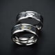 thumbnail image 2 of Anillo de acero de titanio con patrón de dragón de moda personalizado con incrustaciones de anillo de acero inoxidable con patrón de dragón, joyería para hombres y mujeres, 2 of 6