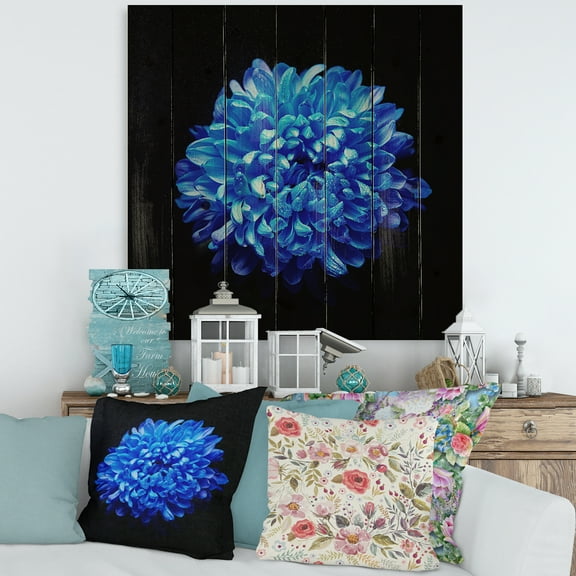 Designart 'Dew Drops on Blue Aster ' Traditional Print on Natural Pine Wood