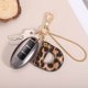 thumbnail image 5 of Llavero de Letra Inicial Uxcell (Letra P) - Llavero de Alfabeto Leopardo de Cuero PU para Decoración de Regalo de Fiesta para Hombres y Mujeres, Dorado, 5 of 7