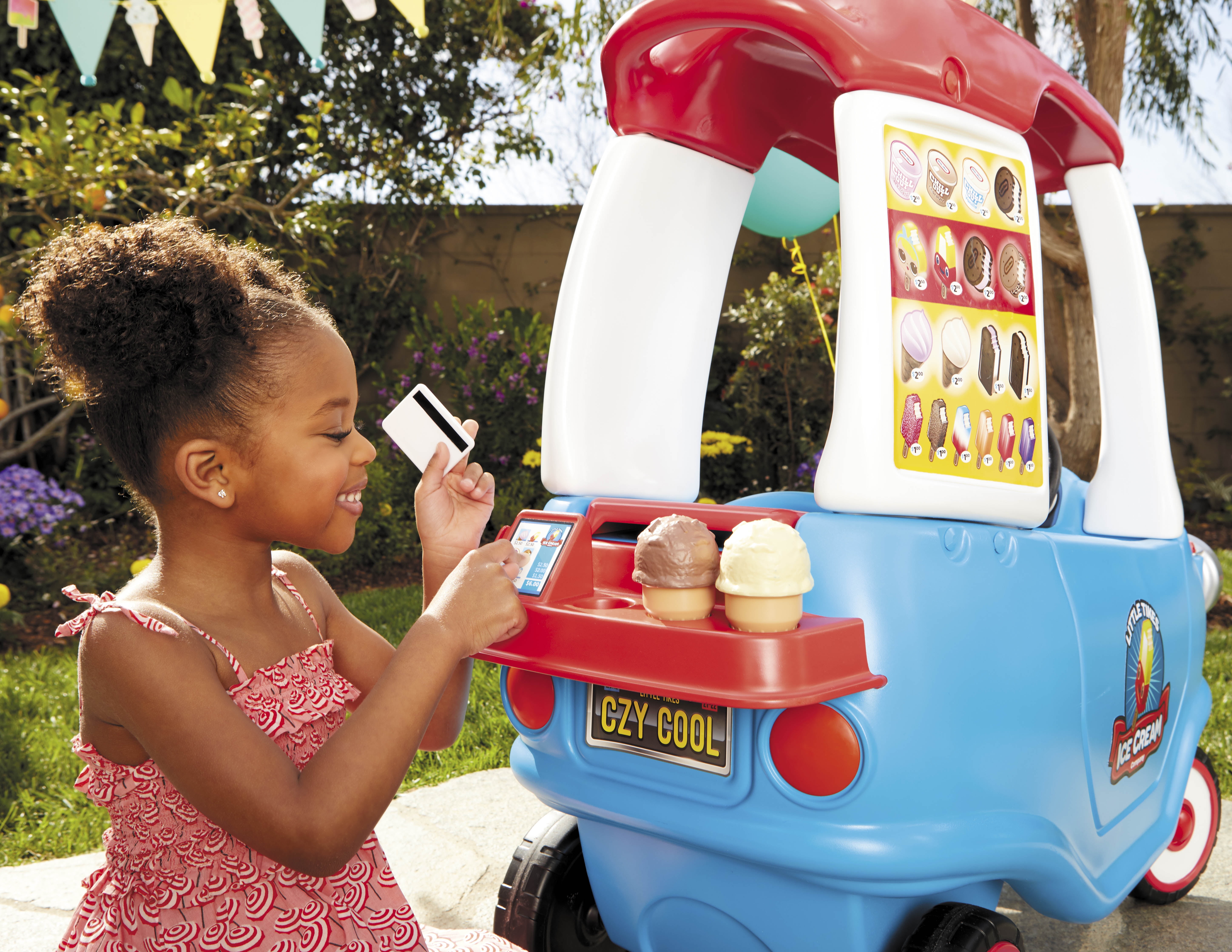Little Tikes Cozy Ice Cream Truck, Ride-On Toy Ice Cream Truck Cozy Coupe for Ages 1.5 - 5 Years