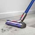 thumbnail image 4 of Dyson V7 Complete Cordless Vacuum, 4 of 7