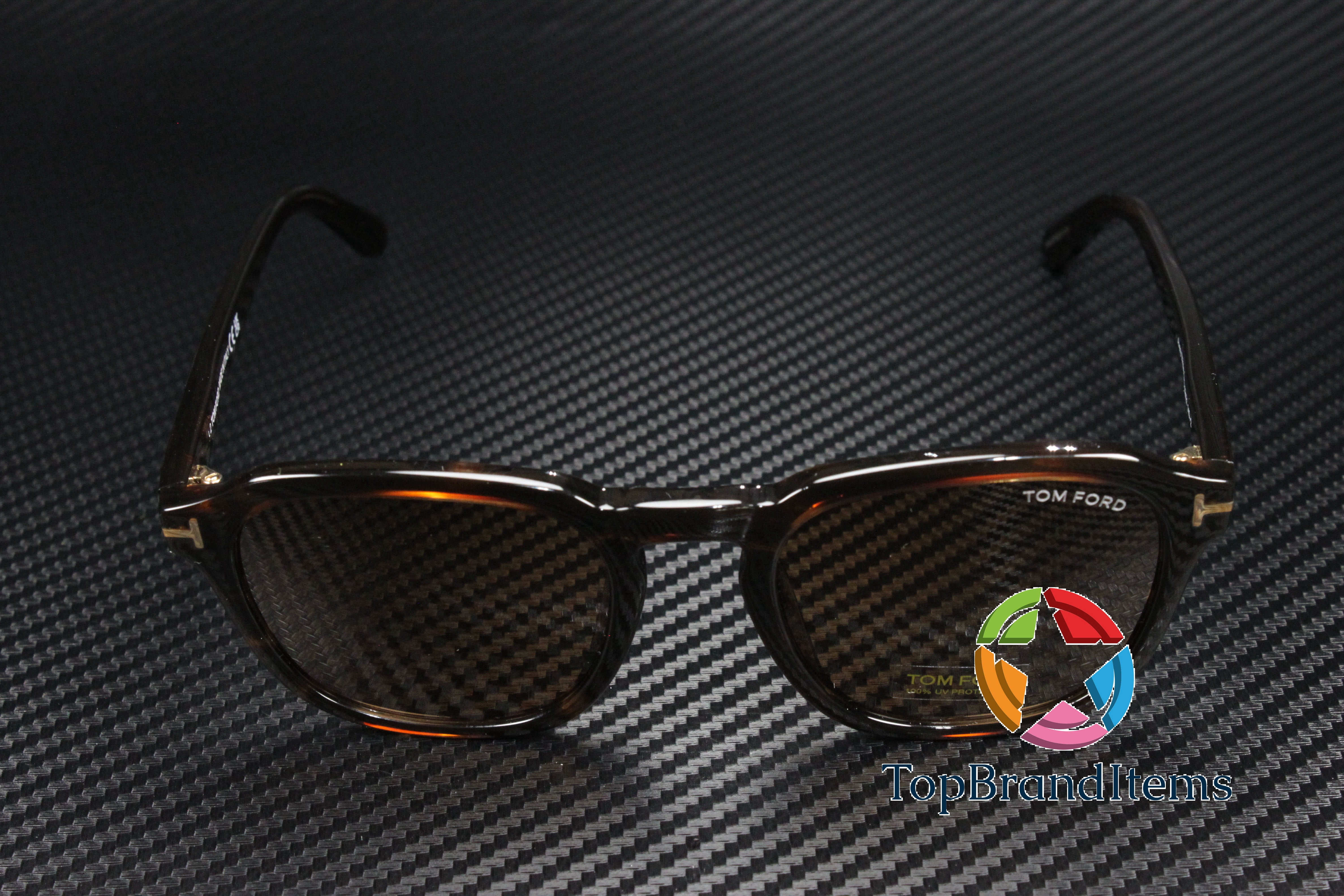 Lunettes de soleil Tom Ford Avery Noir FT0931/S 01V 52-21 Medium en stock