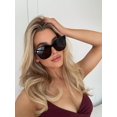thumbnail image 2 of Gafas de Sol DIFF Gia Sobredimensionadas Cuadradas para Mujer, 2 of 9