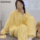 thumbnail image 5 of DUOJIHUI-Conjunto de pijama de franela suave y gruesa para mujer, pijama holgado de Color amarillo puro, con bolsillo, a la moda, novedad, 5 of 5