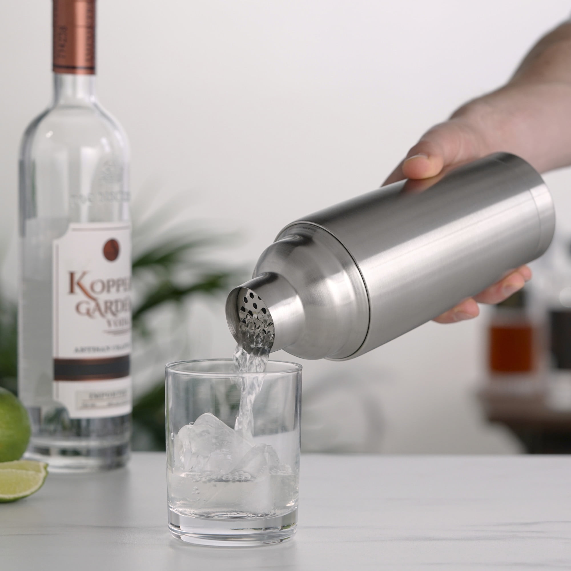 The Mixologer Cocktail Shaker & Tumbler | 19 oz Stainless Steel Drink Mixer  with Built-in Measurements, Leak-Proof Design & Vacuum Insulation | Ideal