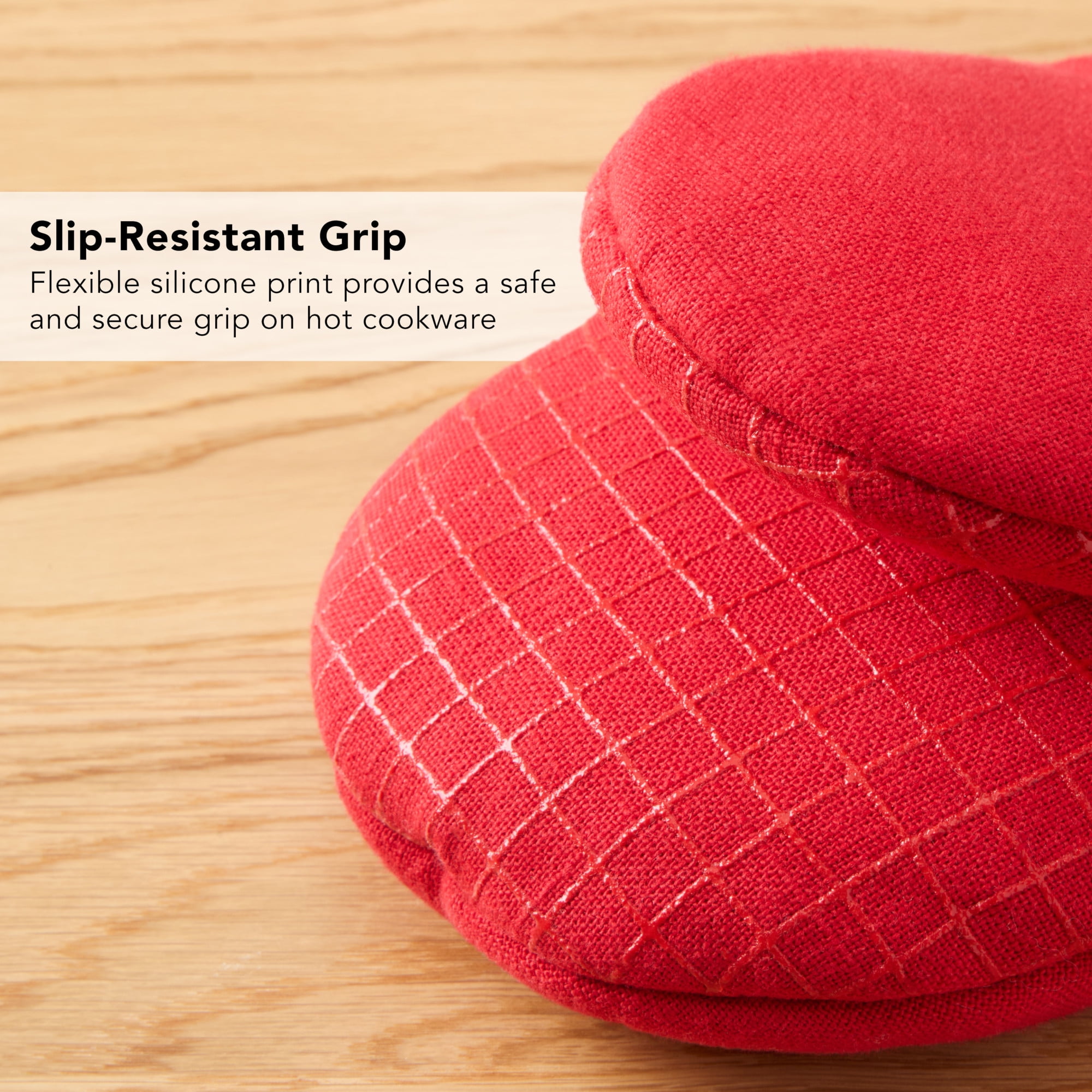 KITCHENAID Gourmet Series Gridlines Mini Oven Mitts 2-Pack Set, Heat Resistant up to 600°F, Soft Silicone Grip, Magnetic Cuff, Passion Red, 5.5"x9"