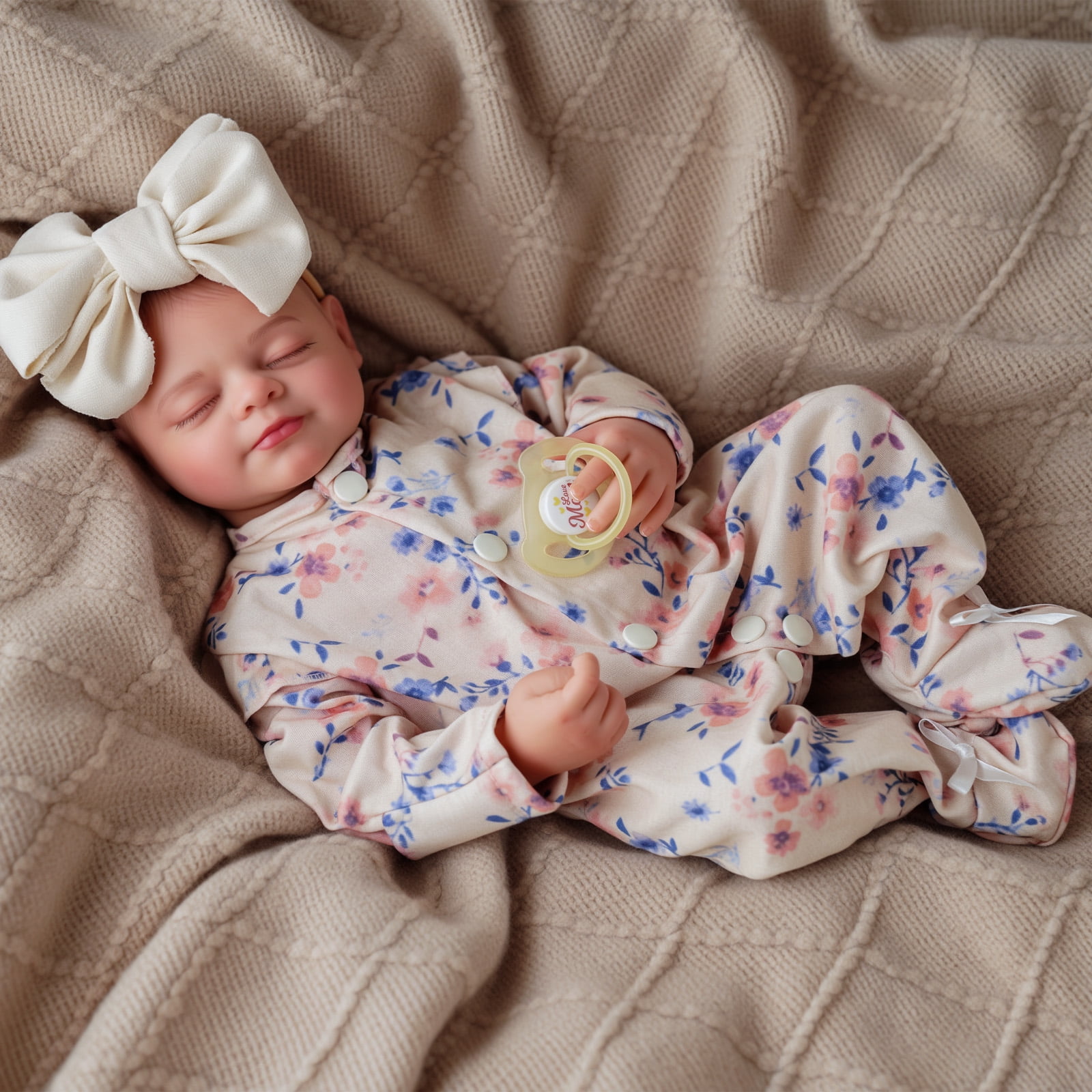 Reborn Baby Dolls 17 inch Soft Body Realistic Newborn Baby Dolls with Clothes Gift Box for Kids Age 3+