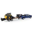 thumbnail image 2 of Set de Vehículos de Juguete ERTL RAM 3500 Dually y Minicargadora 1/32, 2 of 8