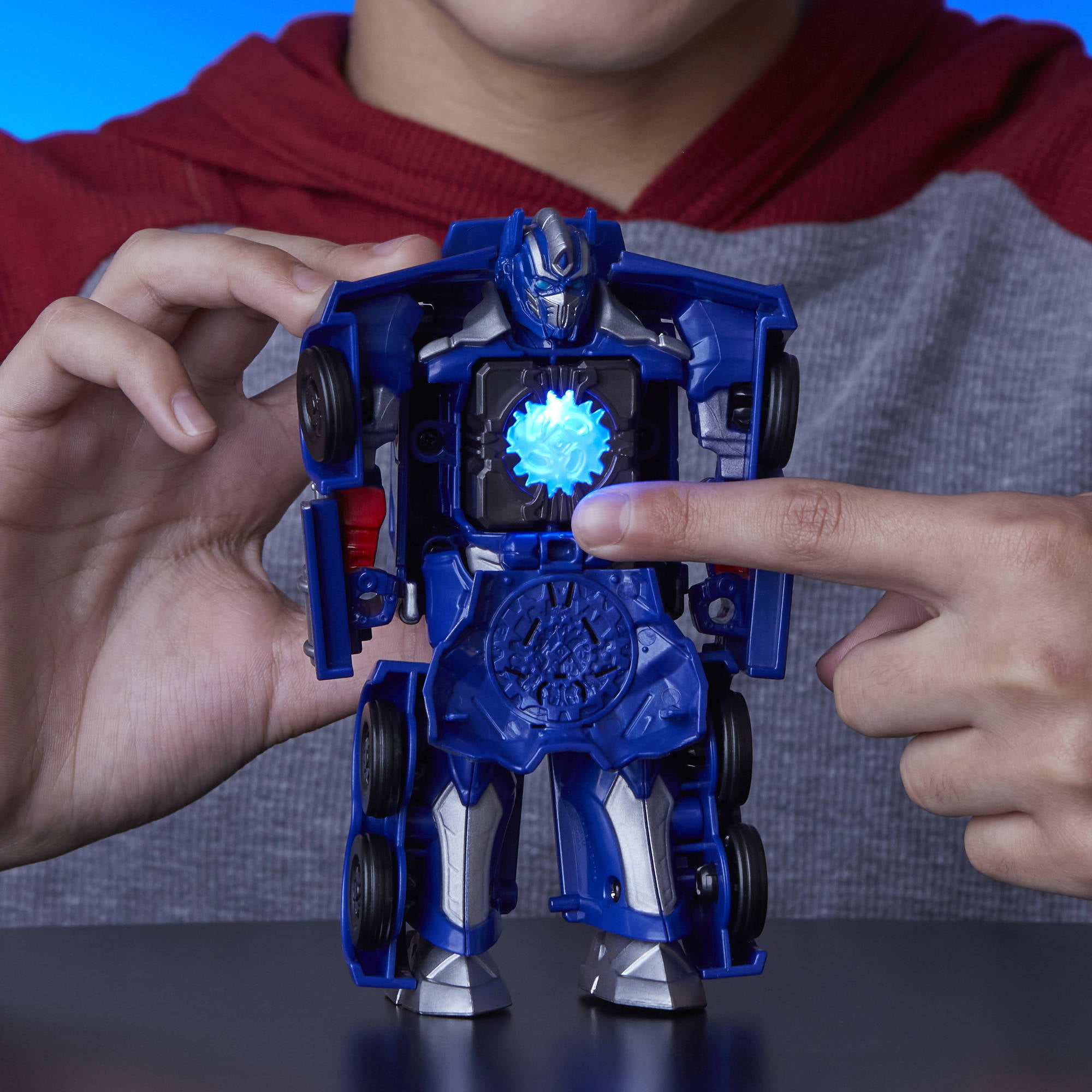 Hasbro Transformers Optimus Prime Spielzeug Figur All Spark Tech Starter Set 