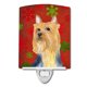 thumbnail image 1 of Caroline'S Treasures Lh9316Cnl Silky Terrier Rojo Verde Copo De Nieve Vacaciones Navidad Cerámica Luz Nocturna Compacta Con Certificación Ul Ideal Para Dormitorio, Baño, Guardería, Pasillo, Cocina, 6, 1 of 1