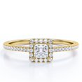 thumbnail image 1 of JeenMata Anillo de Compromiso con Diseño de Halo de 0,3 TCW con Detalles Pavé de Diamantes de Talla Princesa en Oro Amarillo de 18 K sobre Plata, 1 of 6