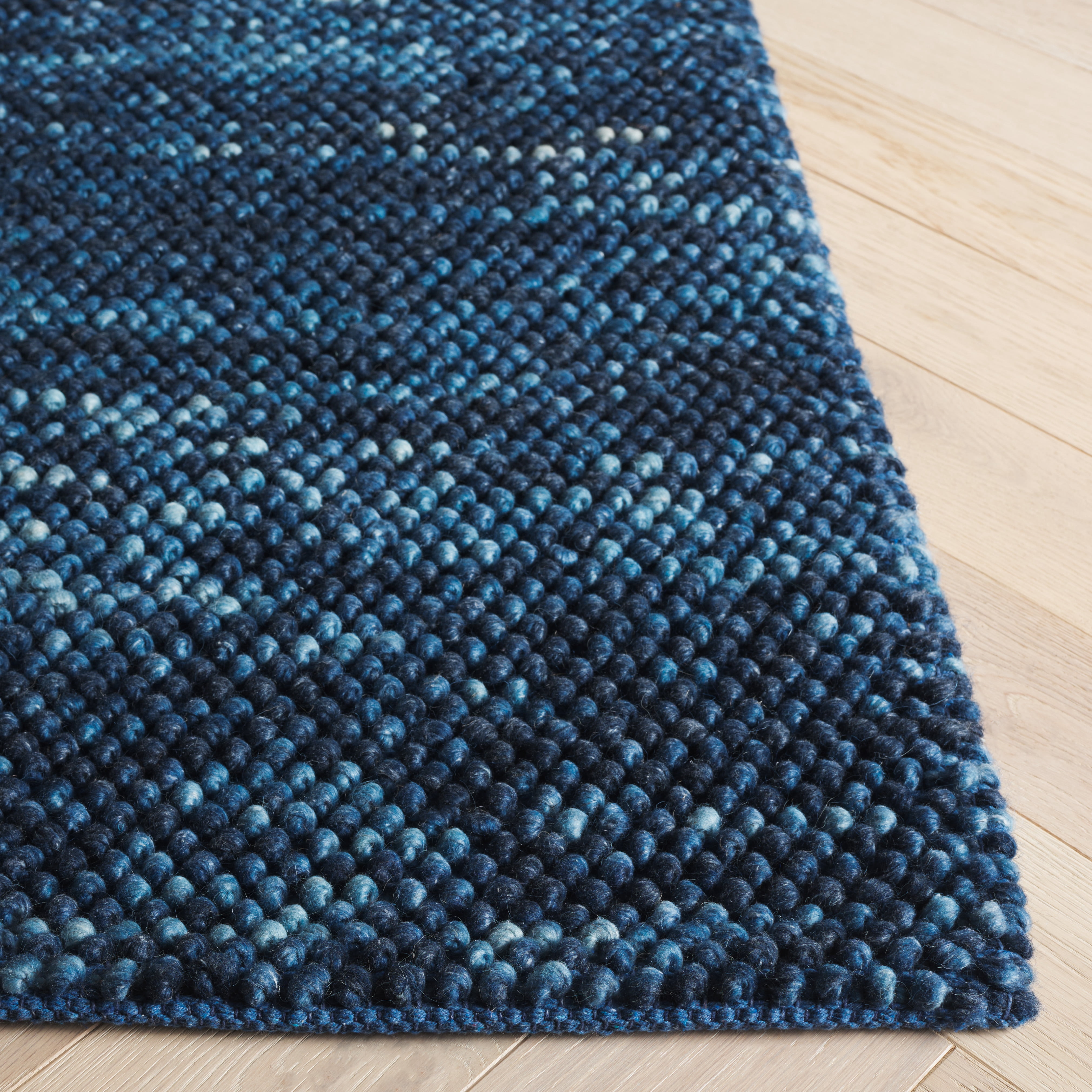 Safavieh Natura Willoughby Distressed Runner Rug, Navy/Blue, 2'3" x 7'