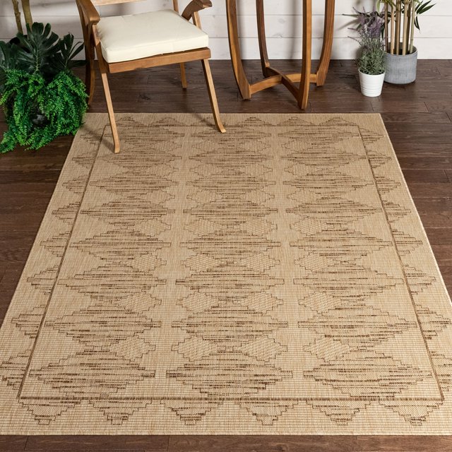 Well Woven Sturl Beige Indoor/Outdoor Nordic Diamond Area Rug 6x7 (6'7