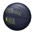 thumbnail image 3 of Baloncesto WILSON NBA Forge Plus para interiores y exteriores, color azul marino, 3 of 6