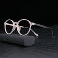 thumbnail image 1 of YOPTOP Lunettes de Lecture Photochromiques Rondes TR90, Lunettes de Soleil Mode Bloquant la Lumière Bleue, Lecteurs Presbytes Confortables Anti-Éblouissement pour Femmes et Hommes, Lecteurs d'Ordinateur, Lunettes de Lecture Sport, Rose, +0.75, 1 of 7