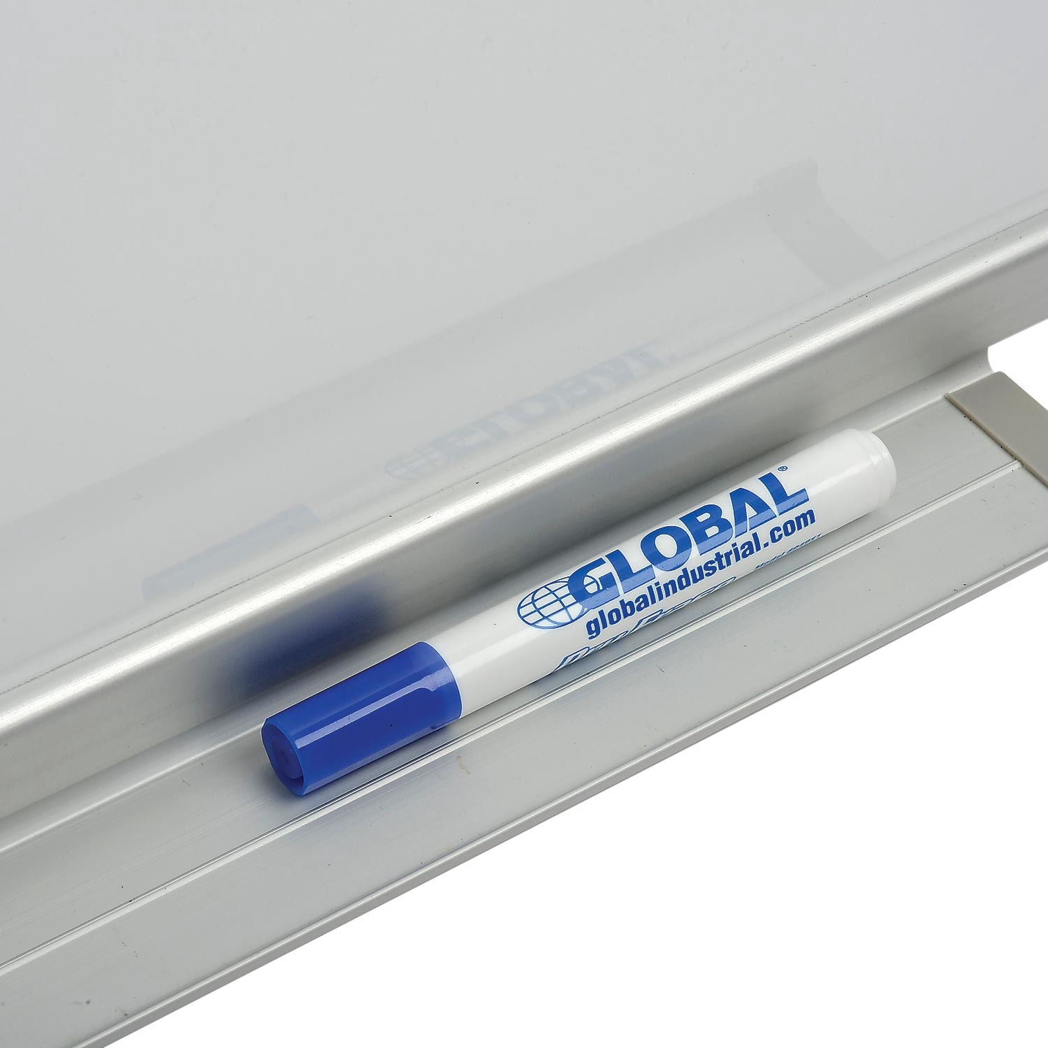 Global Industrial Porcelain Whiteboard, White, 48 x 36
