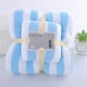thumbnail image 4 of Juego de toallas de baño de terciopelo para adultos | Toallas de baño y faciales de 2 piezas, suaves y muy absorbentes | Poliéster de secado rápido | Verde, morado, azul, rosa y marrón, 4 of 8