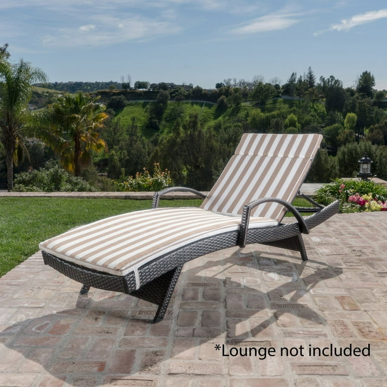 Soleil outdoor water resistant chaise lounge cushion hotsell