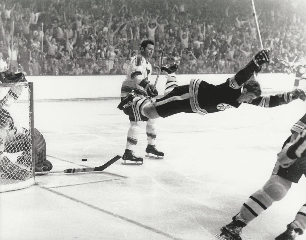 Hockey Boston Bruins Bobby Orr Famous Goal Victory Photo Picture