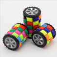 thumbnail image 3 of Rouleau Magique en Forme de Cube de Maïs : Jouet à Roues Lisses pour Enfants avec Formes Uniques, 3 of 5
