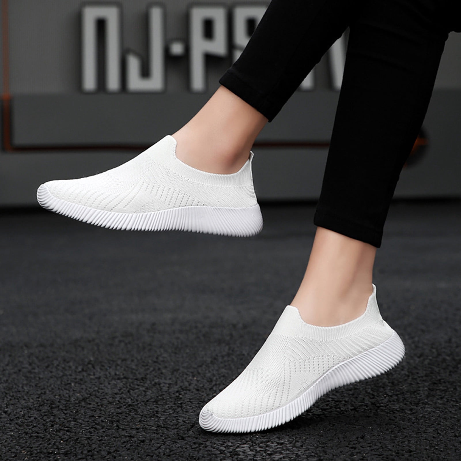 CHENge Sneakers for Women White Relaxed Fit Lightweight Wide Toe Box Minimalist Womens Hiking Shoe Gym Workout Shoes Breathable Mesh Walking Sneakers