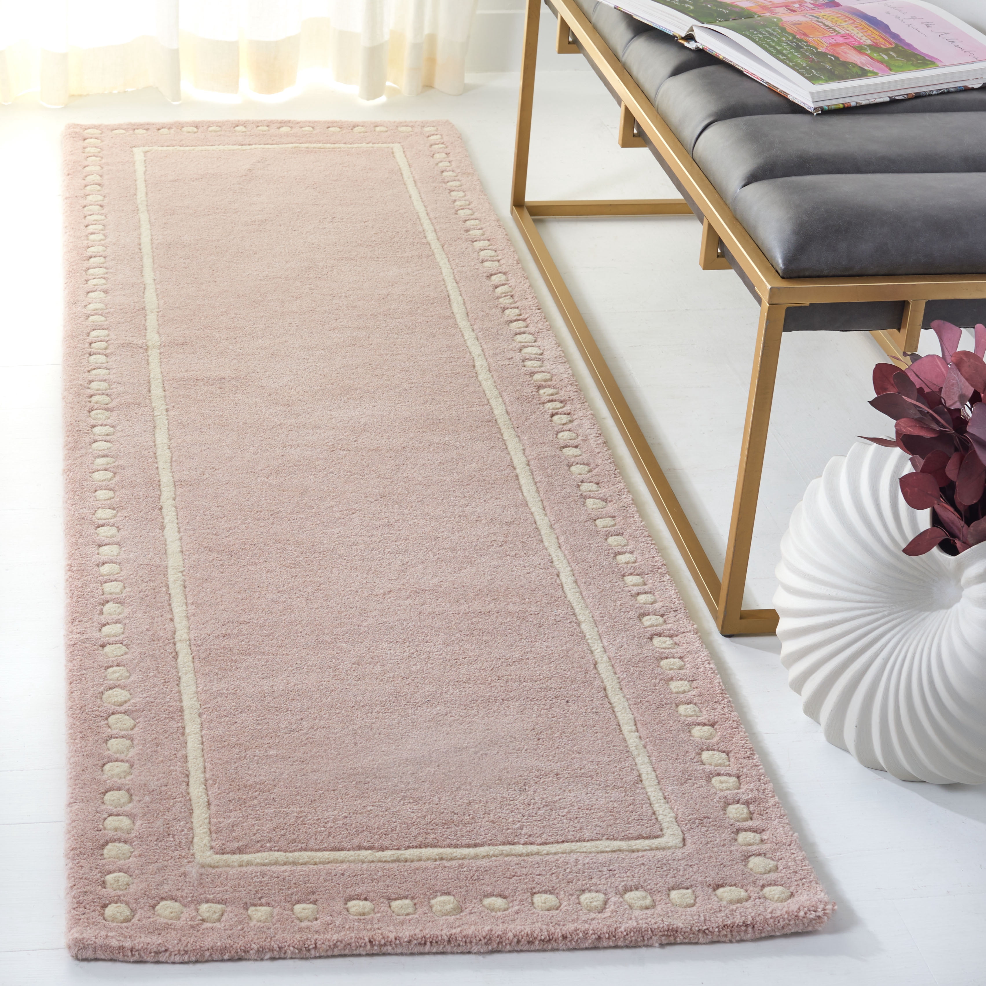 SAFAVIEH Bella Danita Bordered Wool Runner Rug, Light Pink/Ivory, 2'3" x 5'