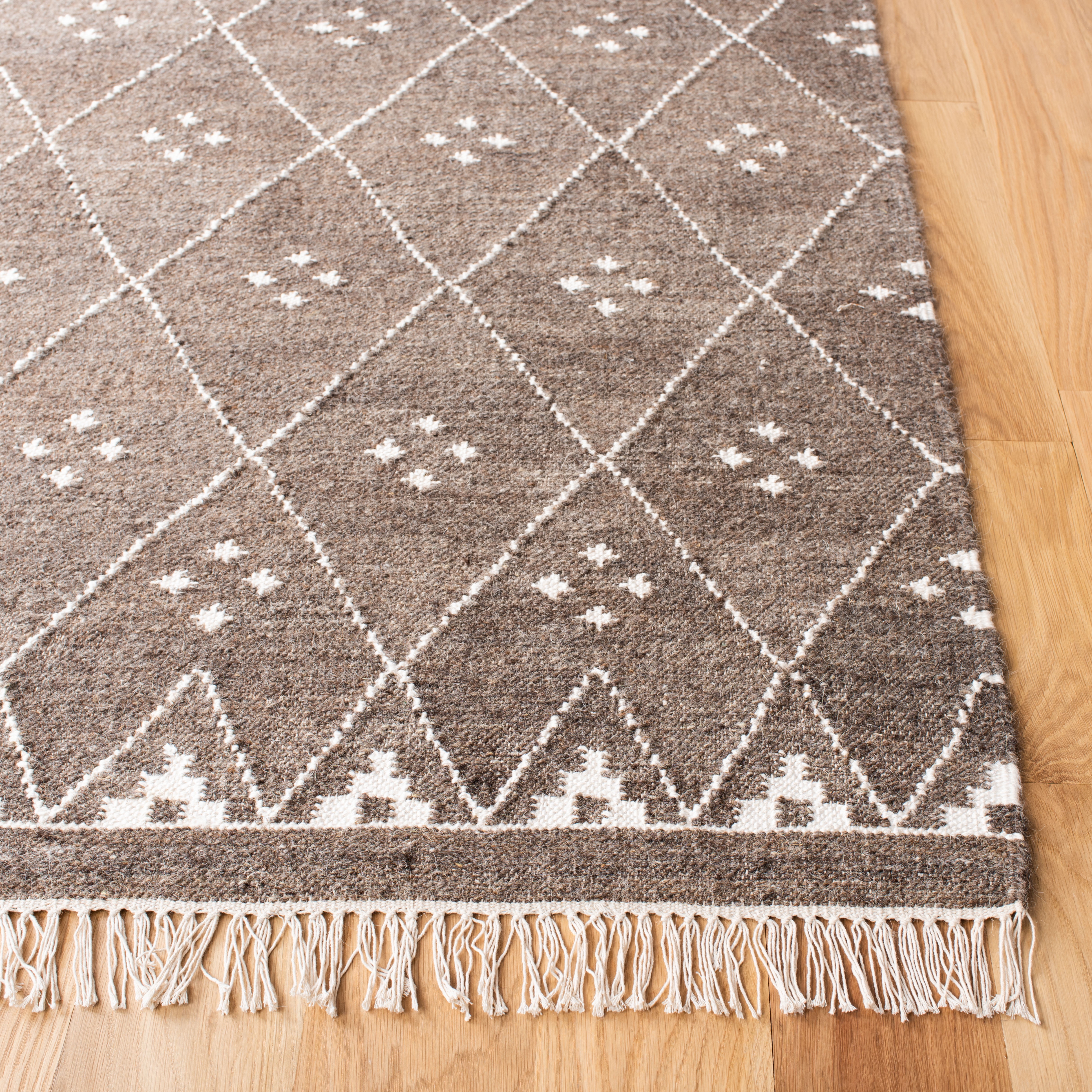 SAFAVIEH Natural Kilim Blaine Geometric Area Rug, Brown/Ivory, 8' x 10'