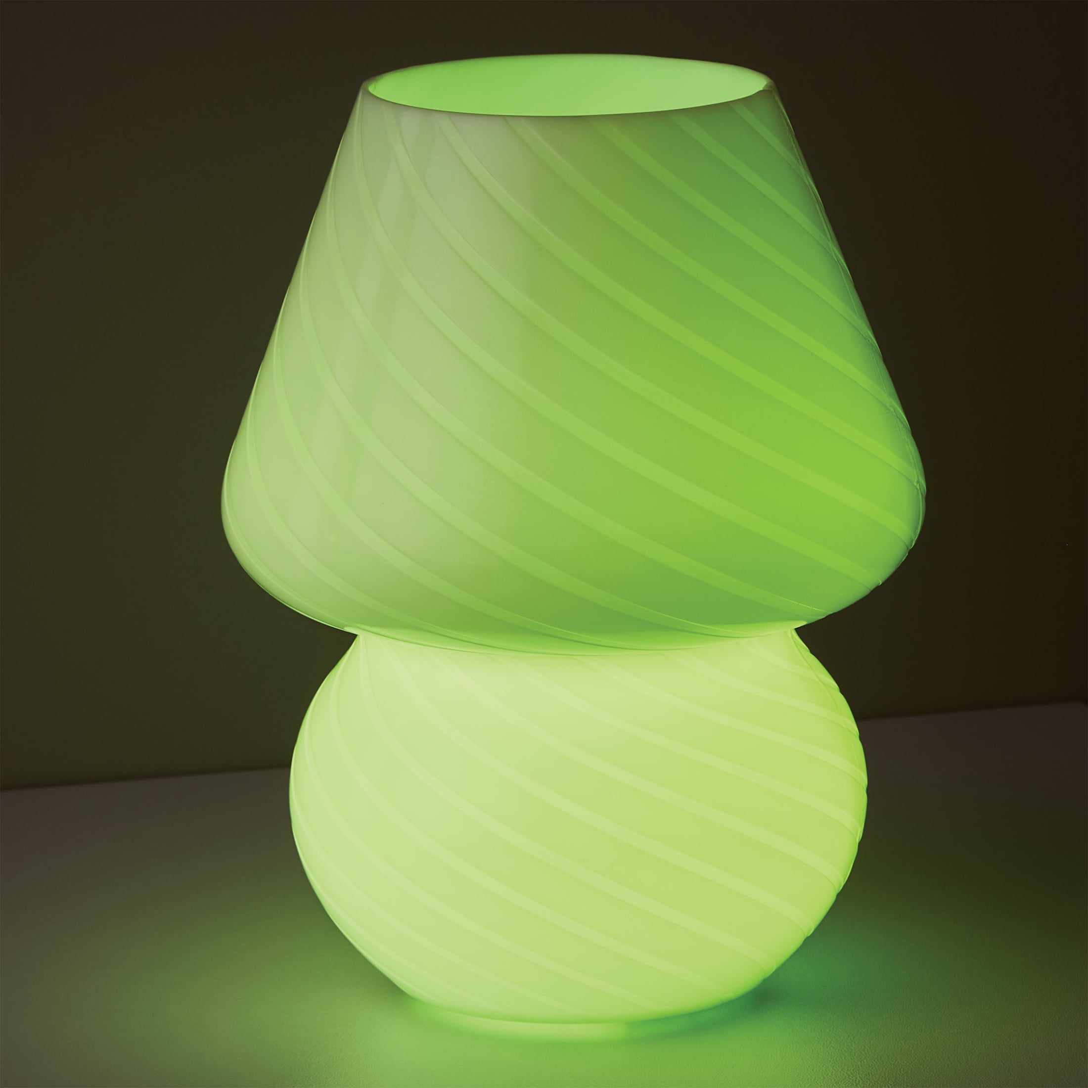 (1 pack) Mainstays 8" Color-Changing Mushroom Accent LED Lamp, White Stripe
