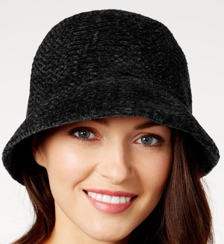 august accessories hats