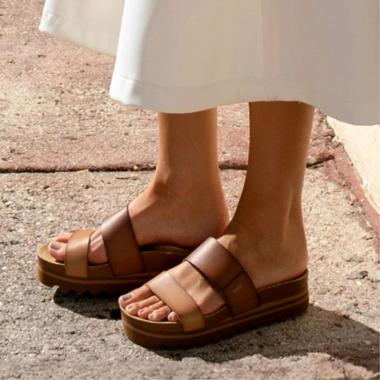 REEF Women's Cushion Vista Hi Platform Regular Sandal, Espresso