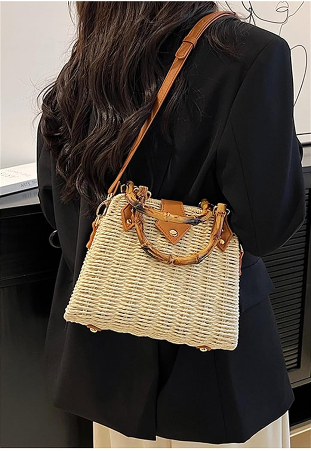 Zhengup Straw Crossbody Bags for Women Beach Handbags Wicker Summer Purse Woven Island Beach Bags Natural Bag
