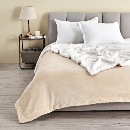 Linery & Co. Velvet Plush Reversible Sherpa Throw Blanket Tan Novelty Casual