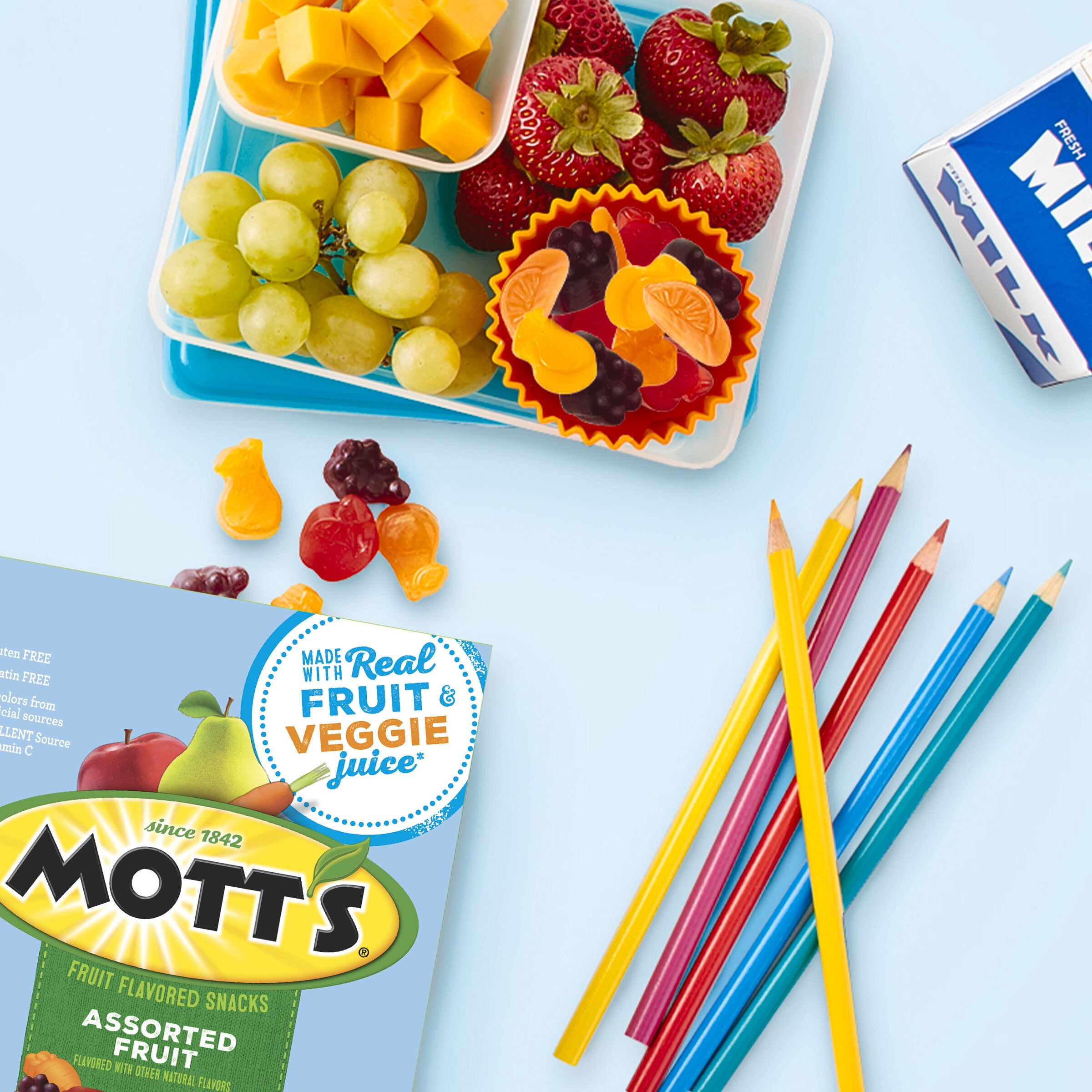 Mott's Fruit Flavored Snacks, Assorted Fruit, Pouches, 0.8 oz, 90 ct