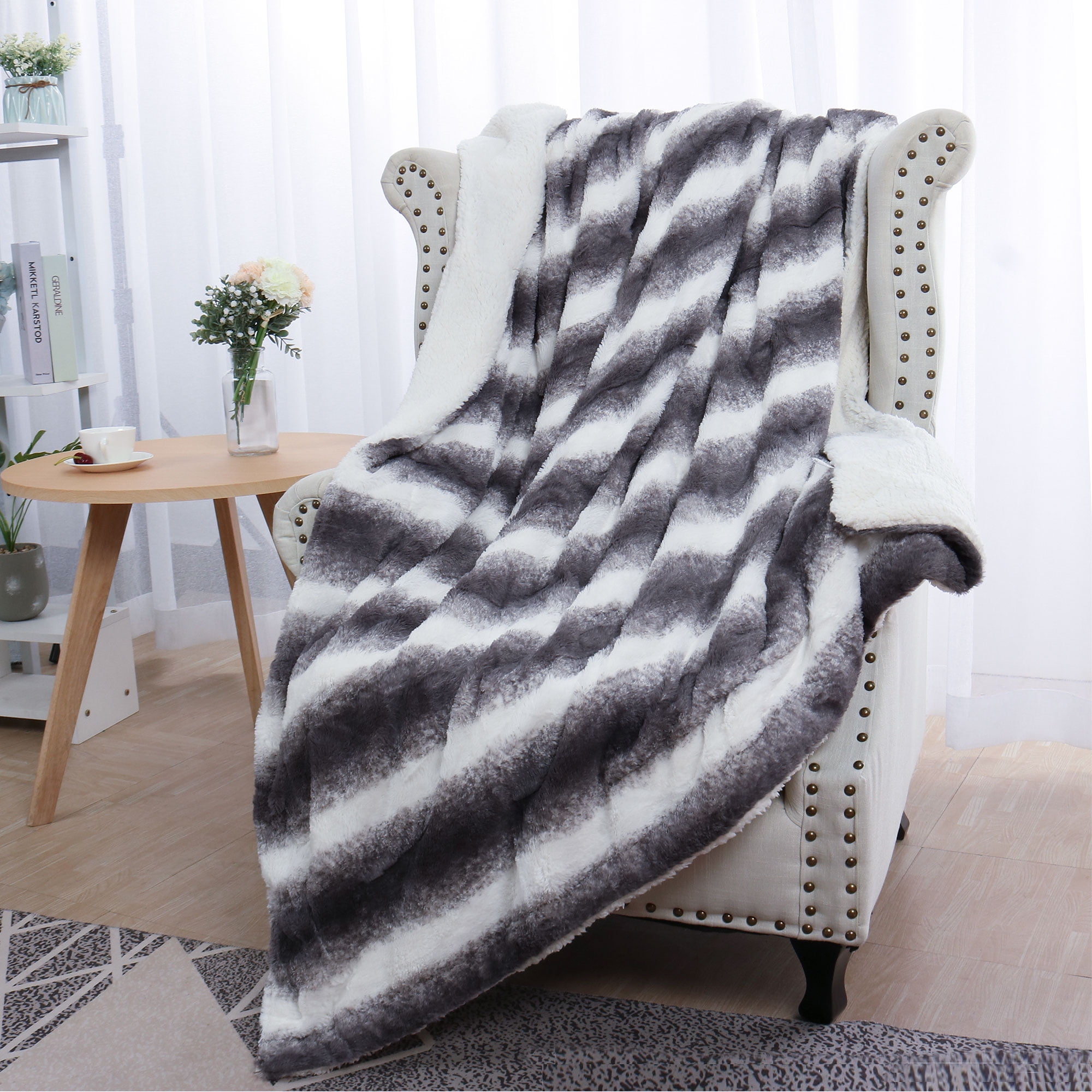 Soft Reversible Faux Fur Blanket Twin Size Gradient Striped Warm Shaggy