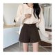 thumbnail image 2 of Pantalones cortos con botones de cintura alta para mujer, pantalones cortos elegantes, informales, de Color puro, pierna ancha, línea A, para oficina, 2 of 8