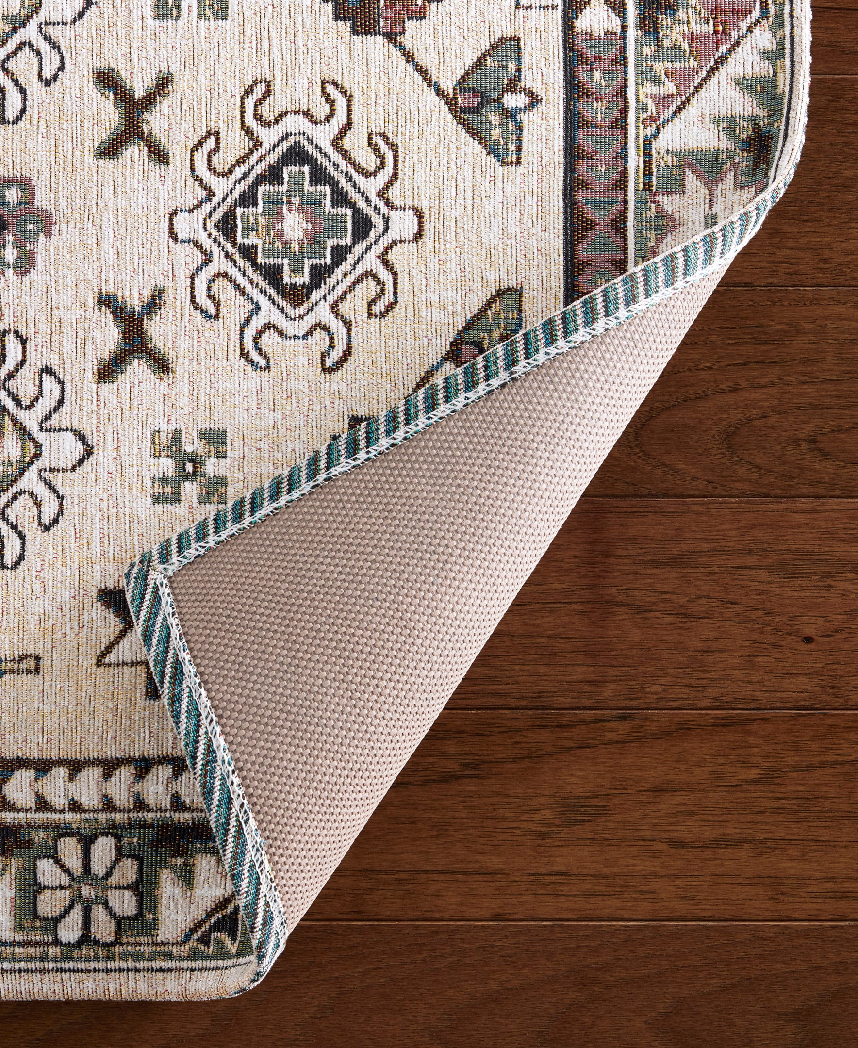 TOWN & COUNTRY LUXE Livie Forever Vintage Everwash® Washable Multi-Use Decorative Rug, Kitchen Rug, Low-Profile Door Mat, Bedroom Rug and Dorm Room Rug with Non-Slip Backing, Ivory/Black, 24"x40"