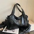 thumbnail image 1 of Bolsos de hombro con compartimento Interior suave 2025, bolsos de colores contrastantes de alta calidad para mujer, bolsos de mano de Pu con cremallera a la moda para mujer, 1 of 5