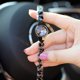 thumbnail image 4 of Reloj de cerámica de marca superior de lujo para mujer, reloj de cuarzo impermeable Simple, reloj de negocios elegante para mujer, reloj de vestir para mujer, 4 of 5