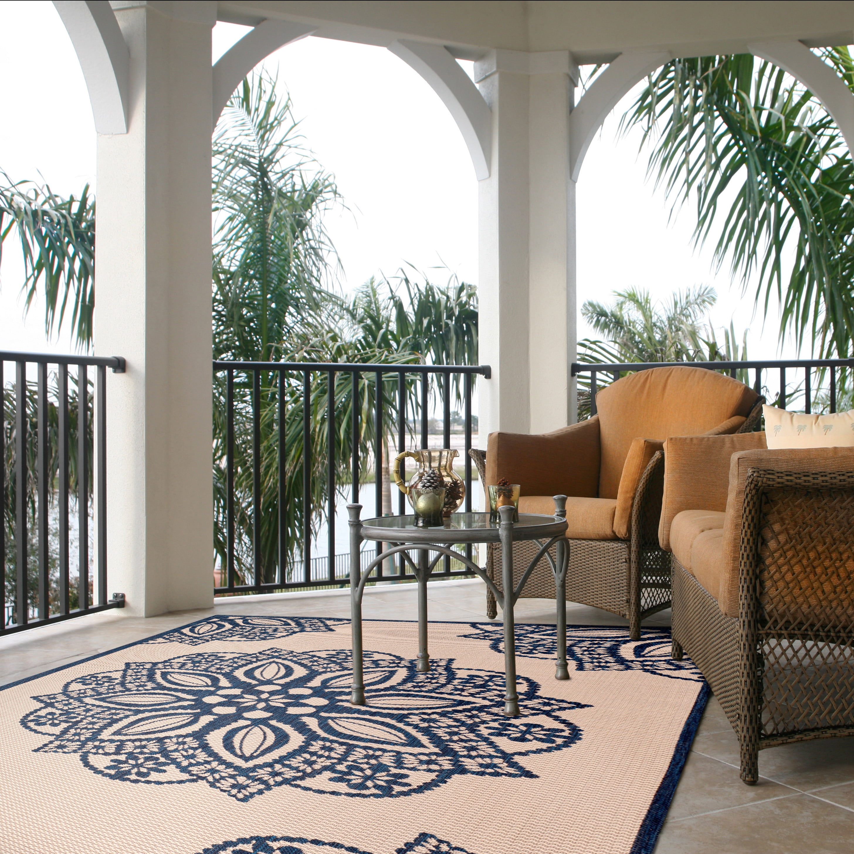 Safavieh Courtyard Millicent Medallion Indoor/Outdoor Area Rug, Beige/Navy, 6'7" x 9'6"