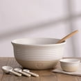 thumbnail image 3 of Mason Cash Rustic Charm 3.7 Qt. Mixing Bowl, 3 of 4