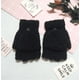 thumbnail image 2 of 1 par de guantes de terciopelo coral de medio dedo, guantes de punto convertibles sin dedos, mitones gruesos, elásticos y cálidos para invierno en tamaño común para mujeres y hombres, 2 of 4