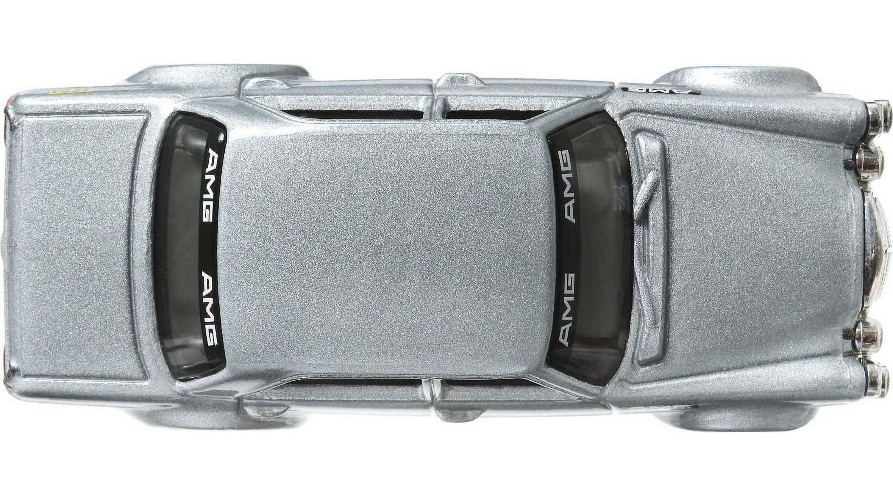 Hot Wheels Boulevard Véhicule sport Mercedes Benz 300, échelle 1:64