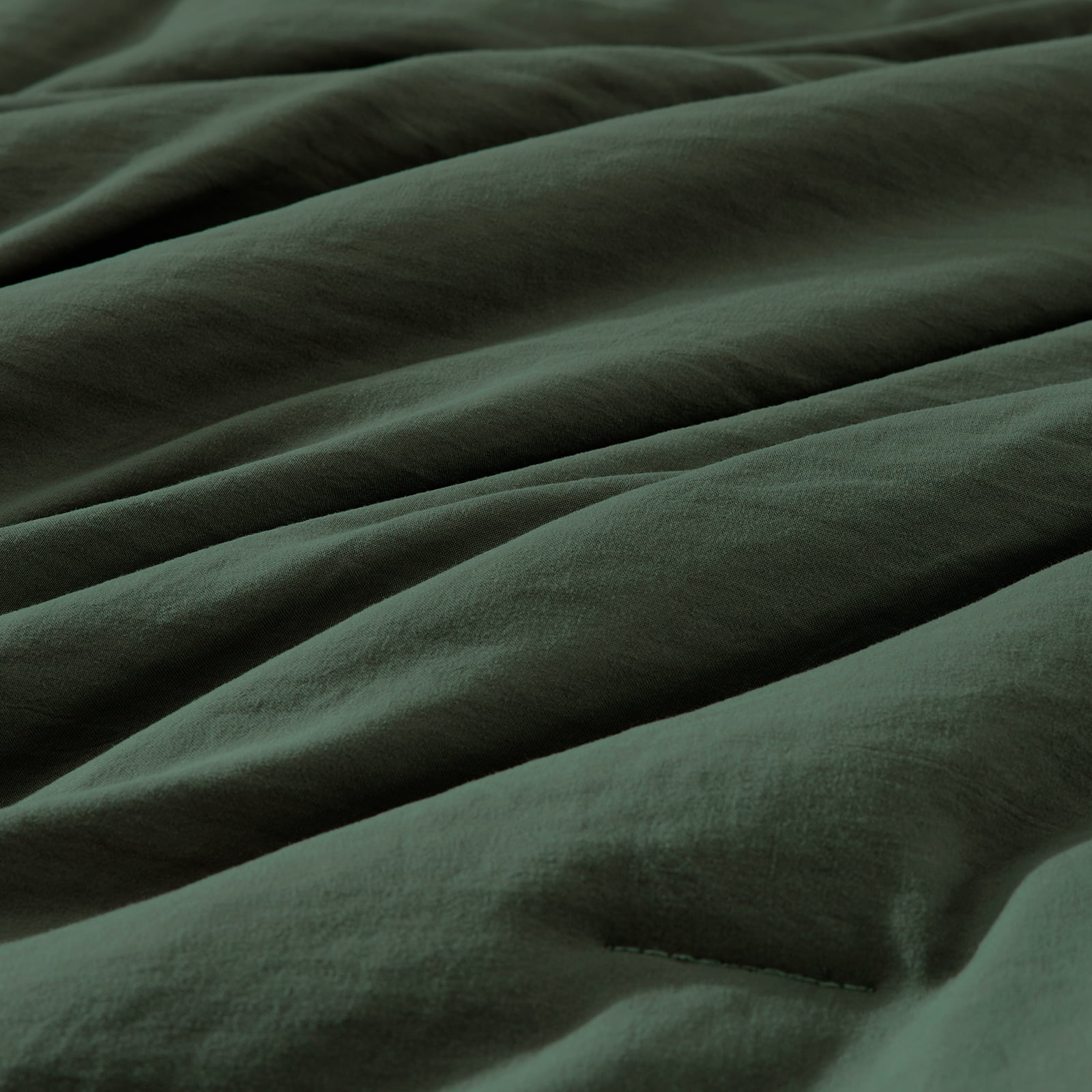 Amberspace Prewashed fabric 7-piece Bed in a Bag Comforter Set with Sheets,Dark green,Queen