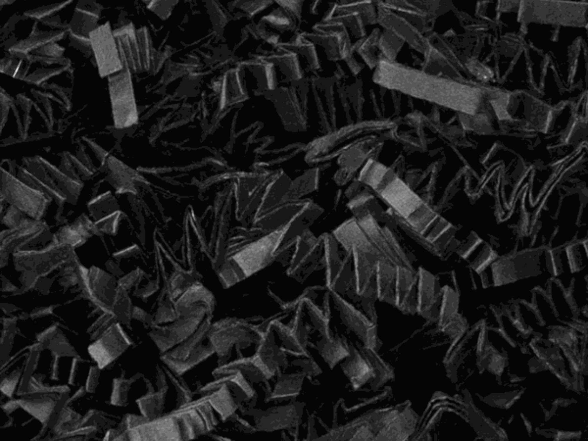 40 LB Black Crinkle Cut Shred