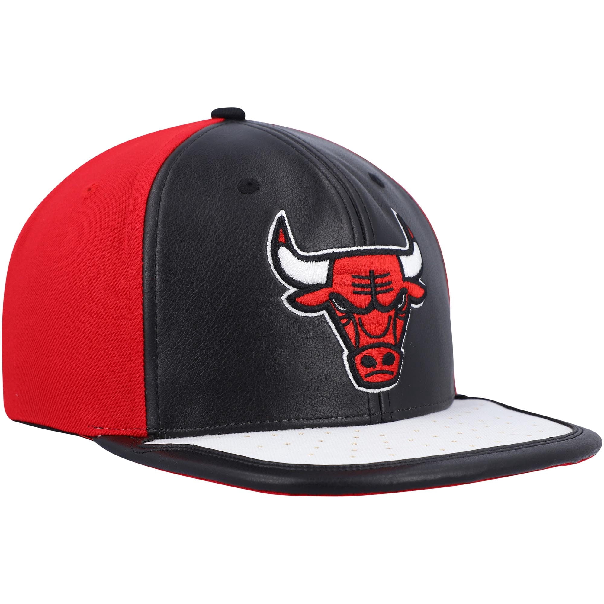 Men's Mitchell & Ness Black/White Chicago Bulls Day One Snapback Hat
