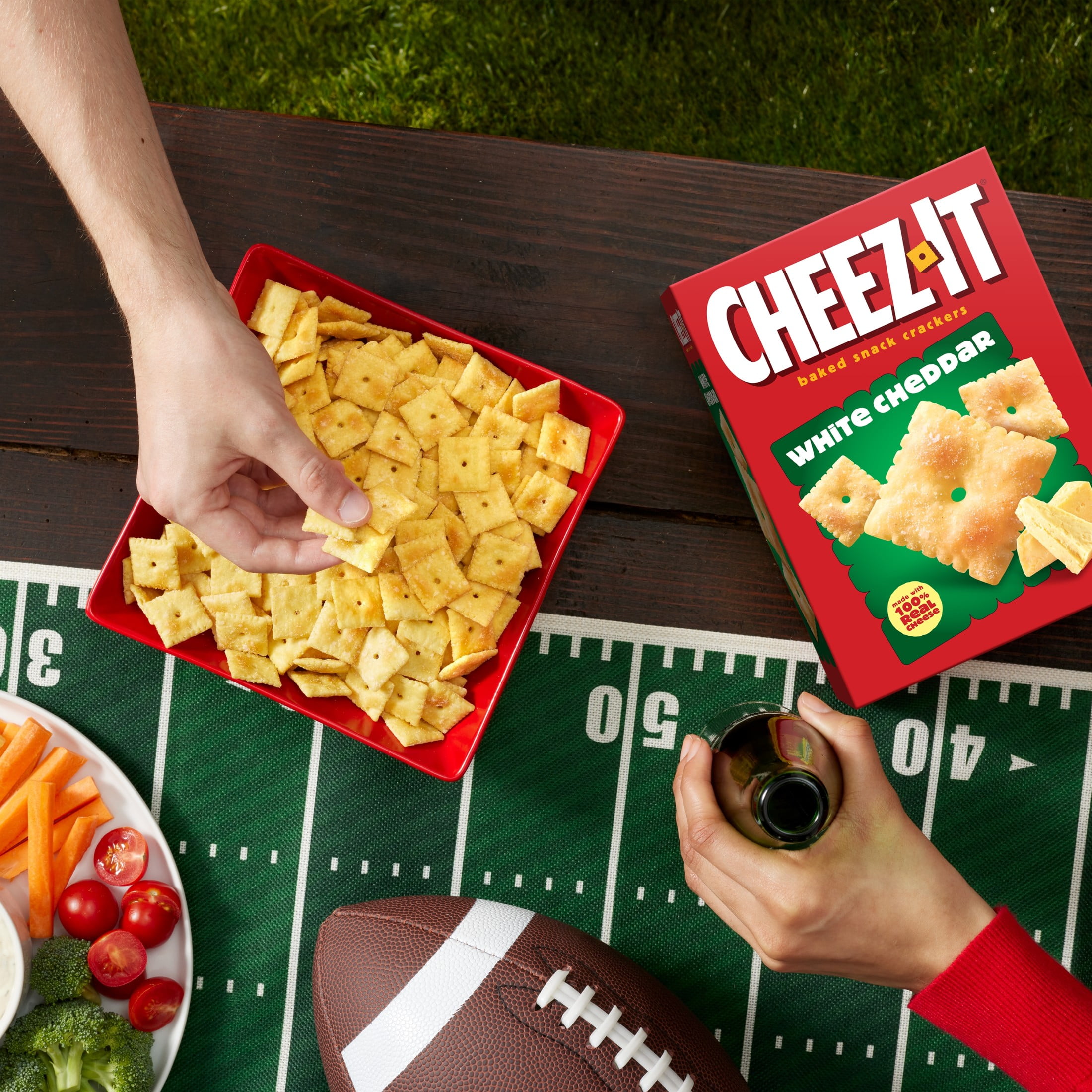 (12 pack) Cheez-It White Cheddar Cheese Crackers, Baked Snack Crackers, 12.4 oz
